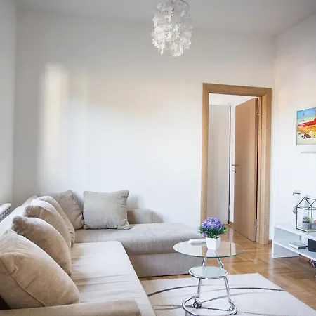 Διαμέρισμα Lana & Mario